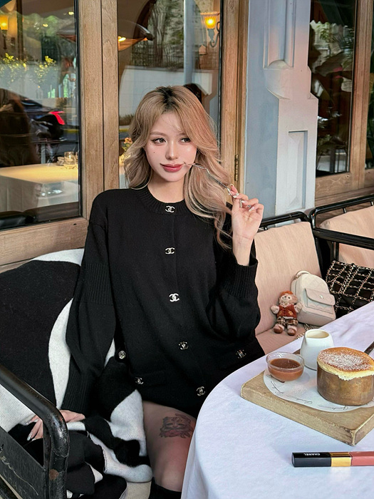 샤넬 턴락 캐시미어 가디건