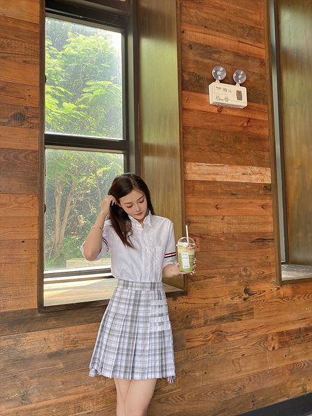 톰브라운 스커트