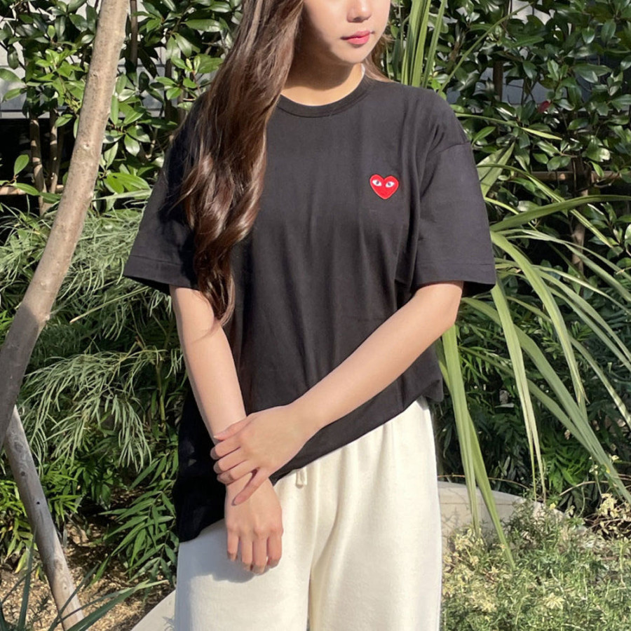 꼼데가르송 반팔티 레드와펜 블랙와펜 남녀공용 AX-T108-051