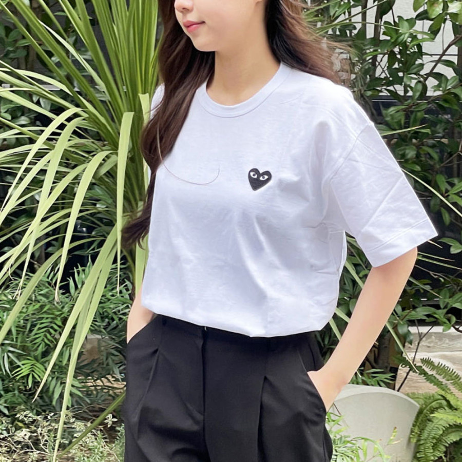 꼼데가르송 반팔티 레드와펜 블랙와펜 남녀공용 AX-T108-051