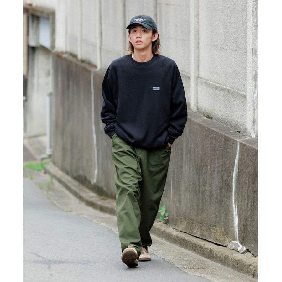 프릭스스토어 빅실루엣 원포인트 로고 라글란 슬리브 스핀들 스웨트 5컬러 1223248901264