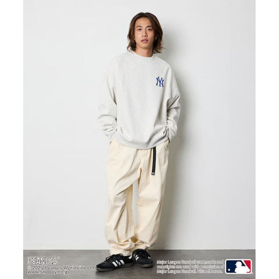 프릭스스토어 MLB×PEANUTS 별주 빅실루엣 백프린트 크루넥 스웨트 티셔츠 양키스 3컬러 1221248900913