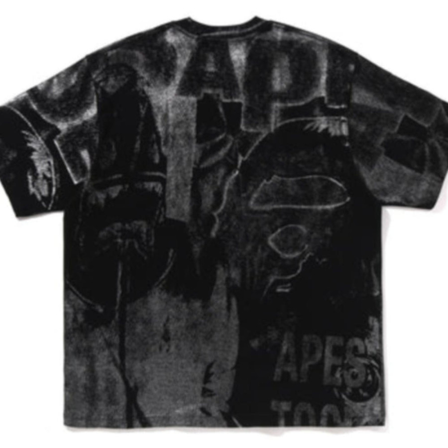 베이프 메탈릭 코팅 오버롤 프린트 릴렉스핏 티셔츠 블랙 1L80109310