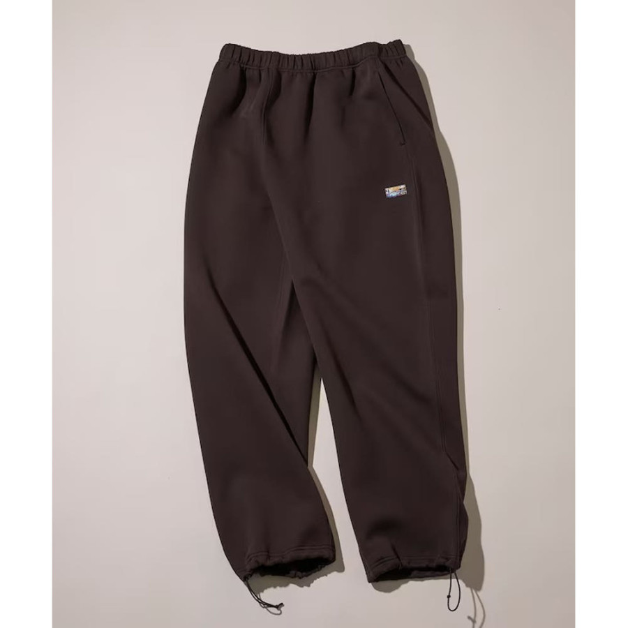 프릭스스토어 빅실루엣 골판지 원포인트 로고 스핀들 스웨트 팬츠 7컬러 1043248901241