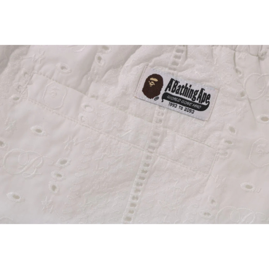 베이프 엠브로이더리 릴렉스핏 쇼츠 2컬러 1L30153307