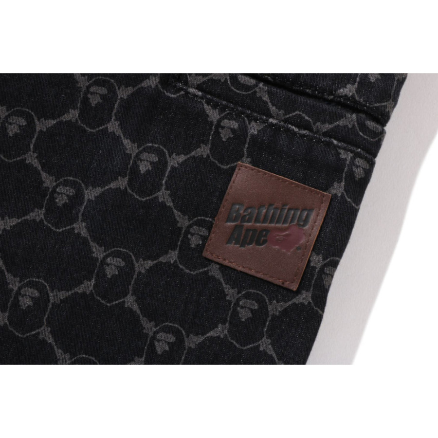 베이프 컬리지 모노그램 릴렉스핏 13OZ 데님 쇼츠 2컬러 1L30151302