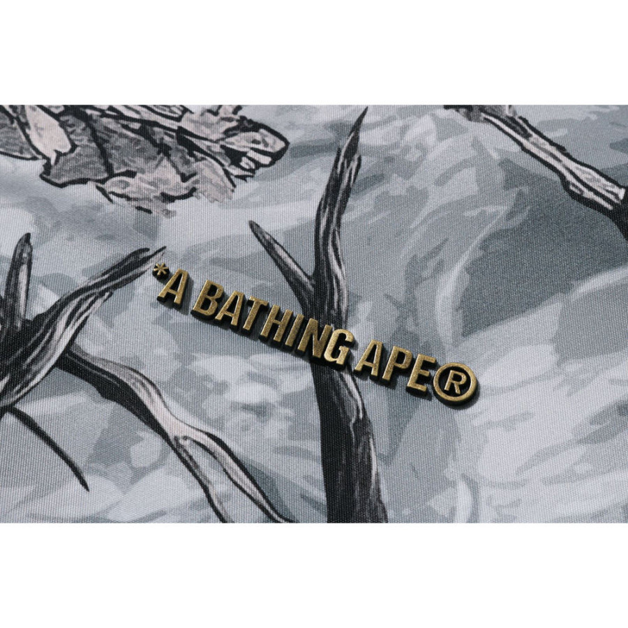 베이프 트리 엣지 카모 봄버 자켓 2컬러 1L80141301