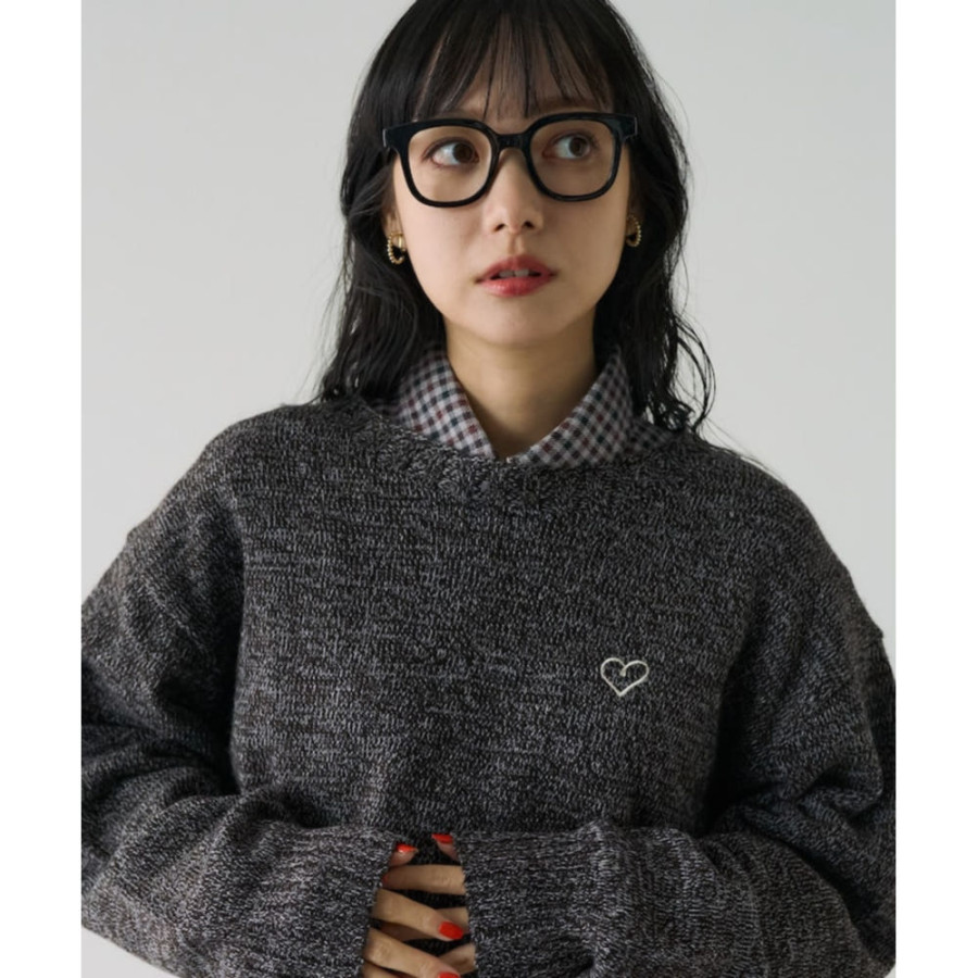 프릭스스토어 원포인트 하트자수 폭스혼방 니트 풀오버 3컬러 1132248902860