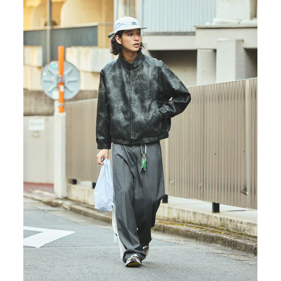 프릭스스토어 엄브로 별주 레더렛 스탠드 칼라 블루종 2컬러 1059394400032