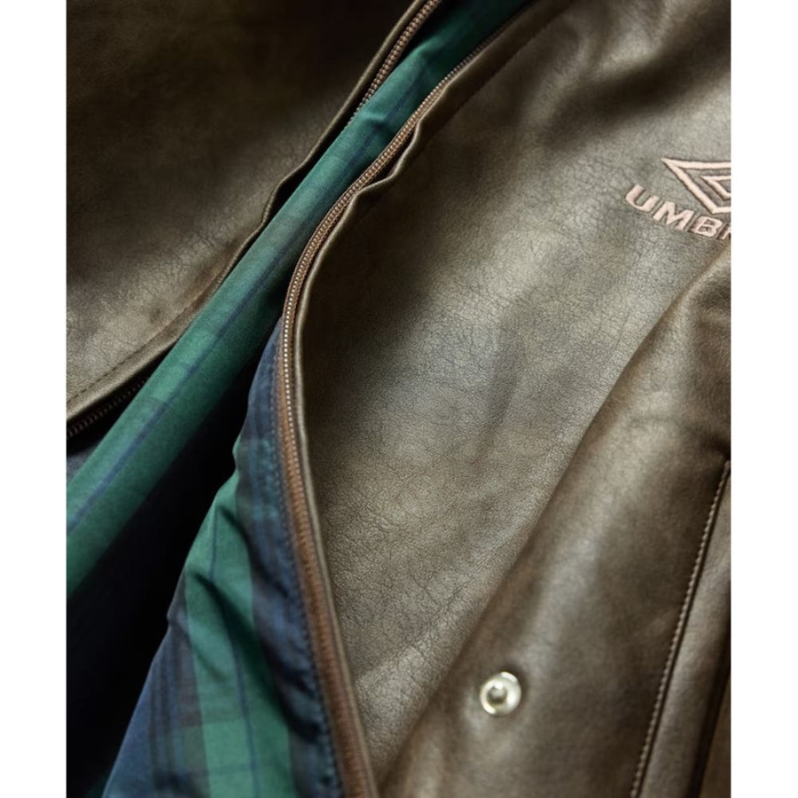 프릭스스토어 엄브로 별주 레더렛 스탠드 칼라 블루종 2컬러 1059394400032