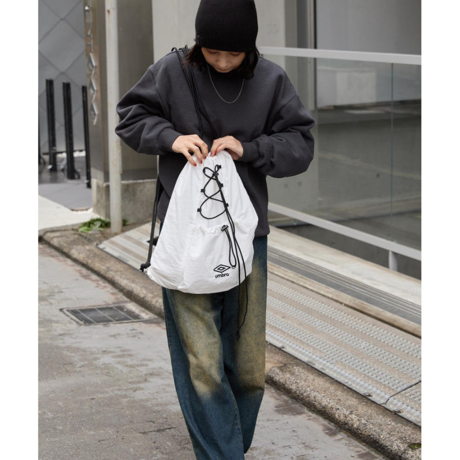 엄브로 별주 로고 자수 나일론 드로우코드 냅색 짐색 2컬러 bg402