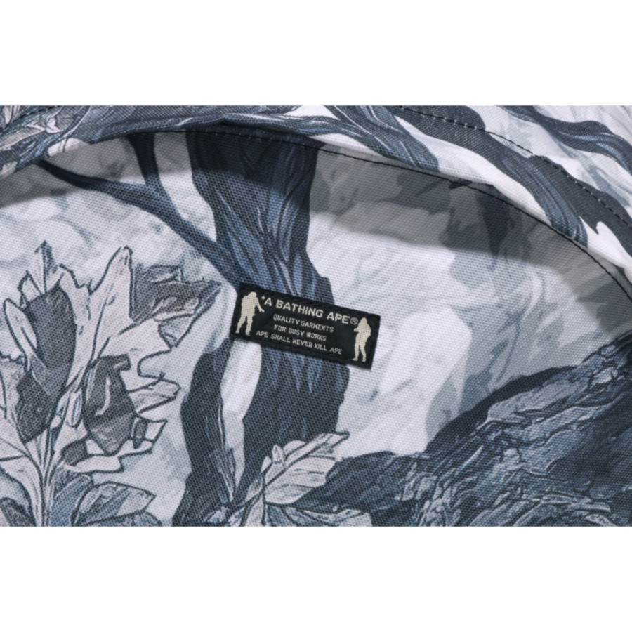 베이프 트리 엣지 카모 데이팩 2컬러 1L80189008