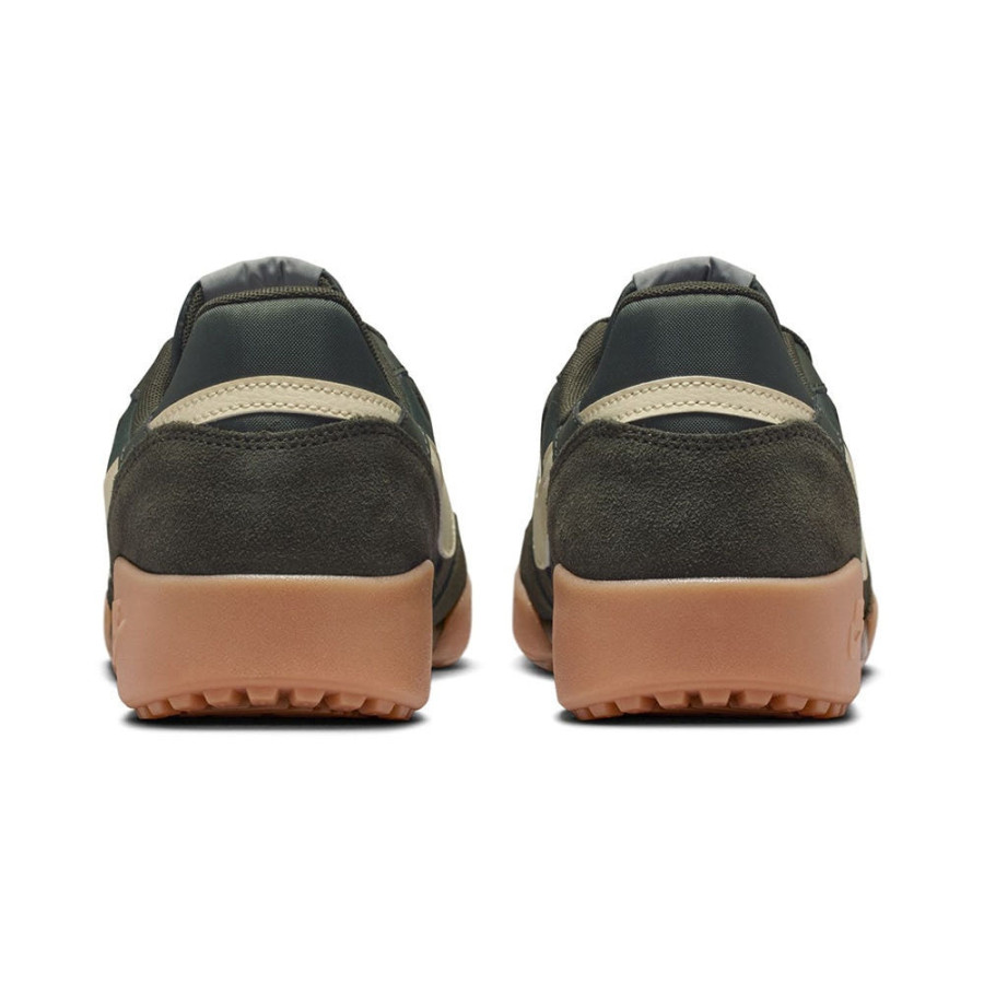 나이키 테라 만타 스웨이드 IM6483-300